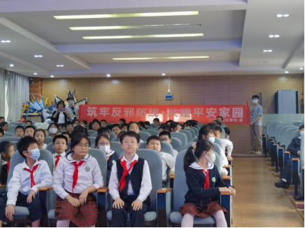 深圳宝安： 深圳读书月，反邪校园行500.png